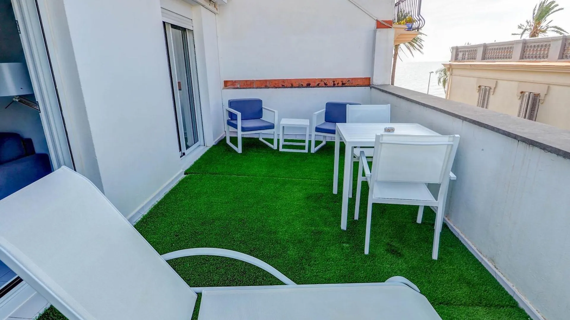 White Penthouse By Hello Homes Sitges